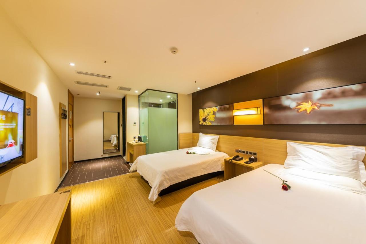 Iu Hotel Chongqing Jiefangbei 외부 사진