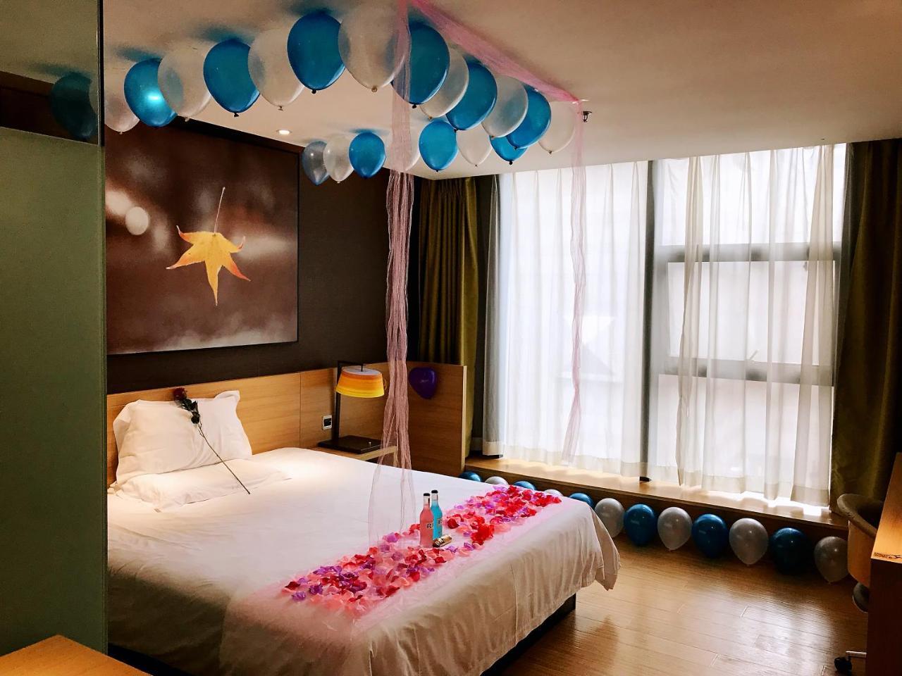 Iu Hotel Chongqing Jiefangbei 외부 사진